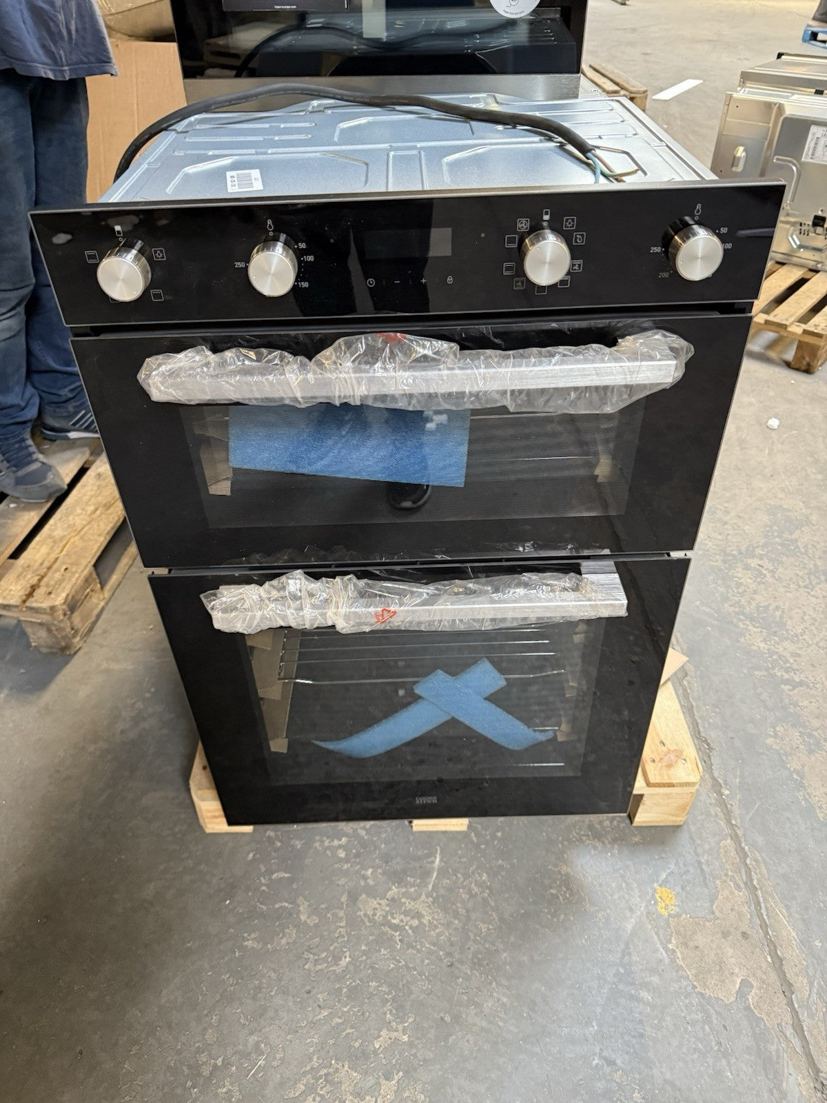 Cooke & Lewis CLELDO105 Built-in Double Oven - Mirrored Black