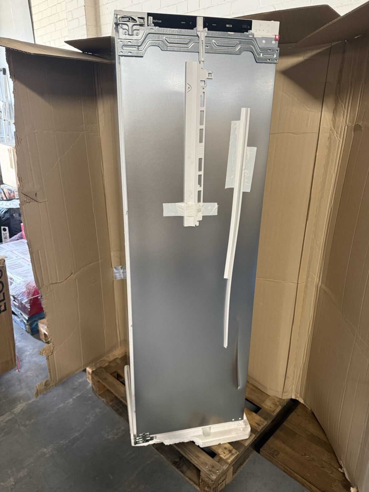 Bosch GIN81VEE0G Integrated Frost Free Freezer - White RRP £999