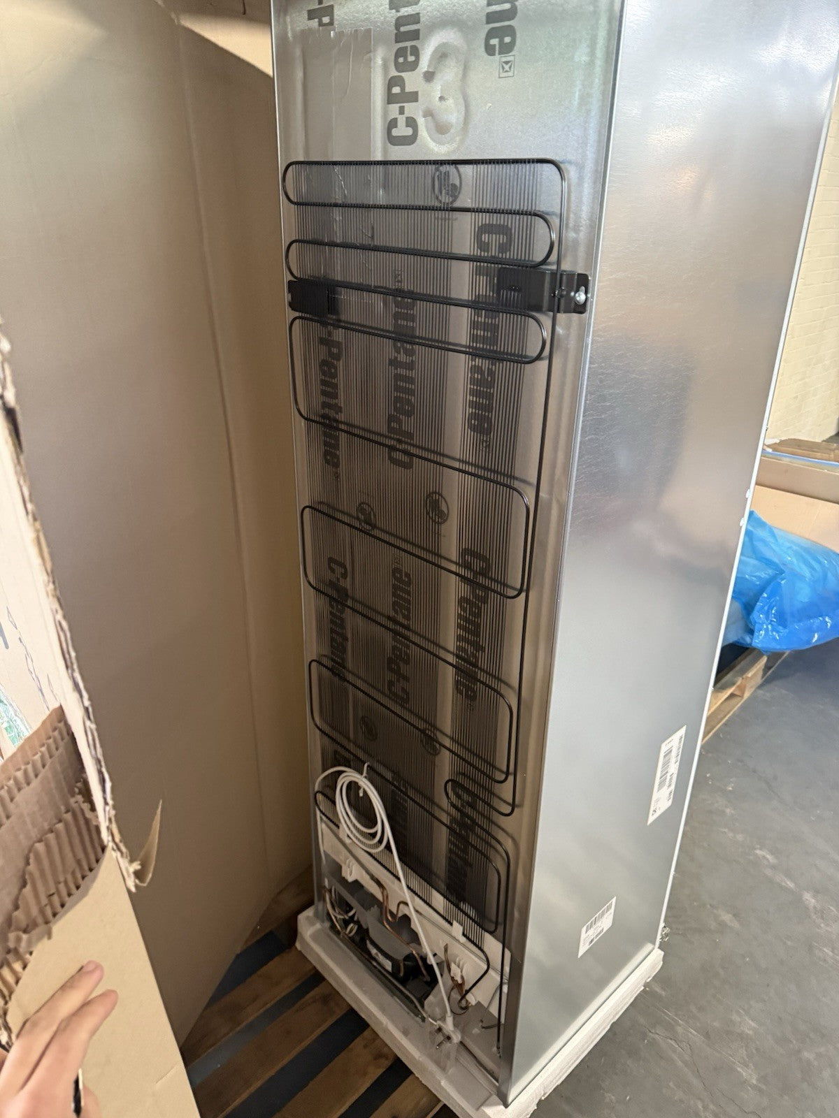 Bosch GIN81VEE0G Integrated Frost Free Freezer - White RRP £999