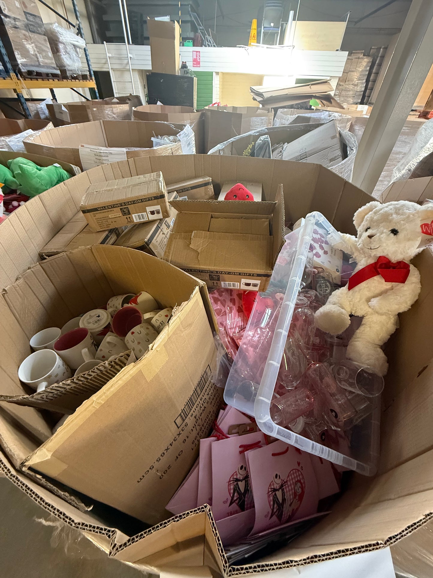 💖 Valentine's Day Pallet Joblot Wholesale Stock Brand New Overstock 💖