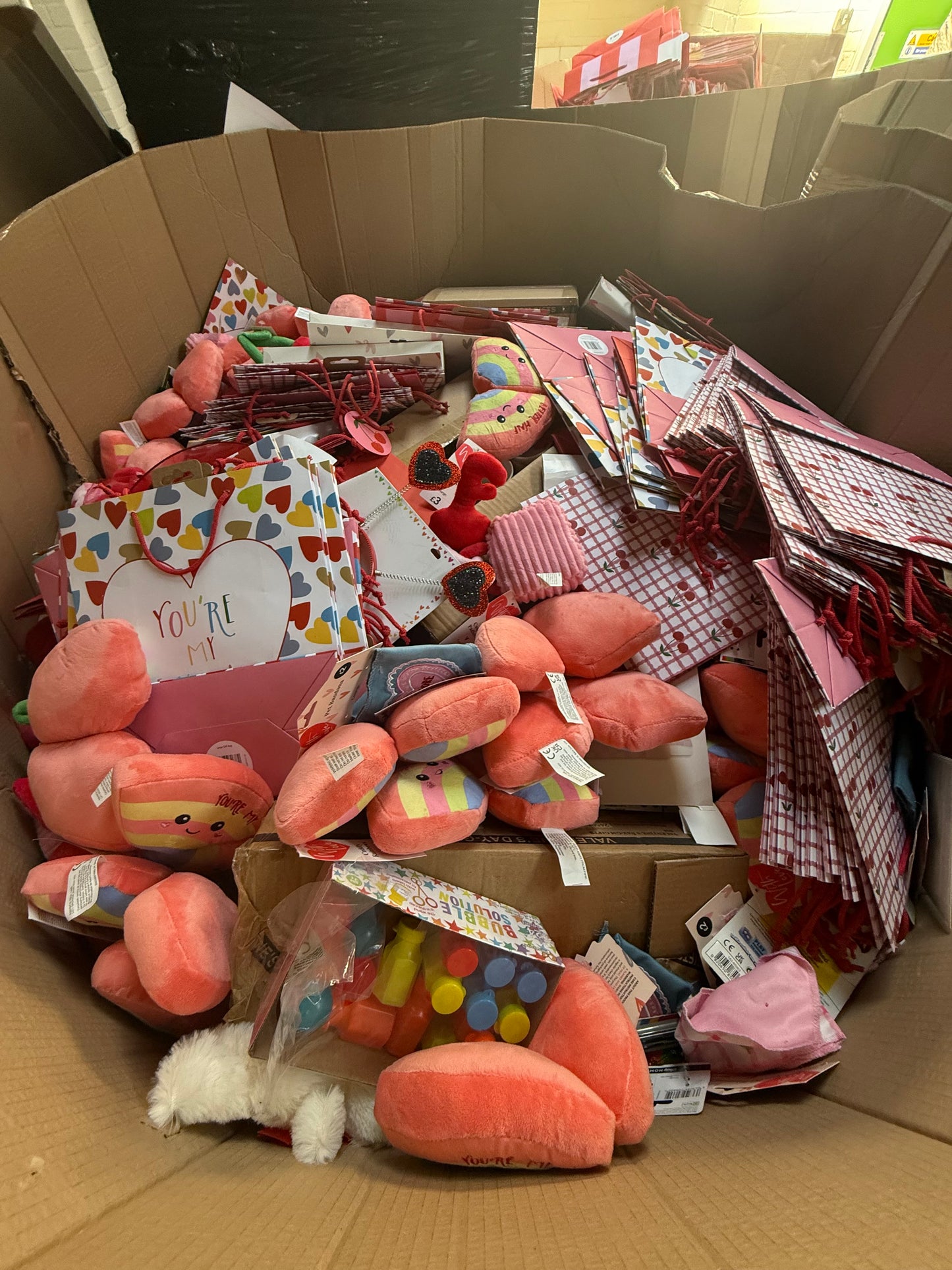 💖 Valentine's Day Pallet Joblot Wholesale Stock Brand New Overstock 💖