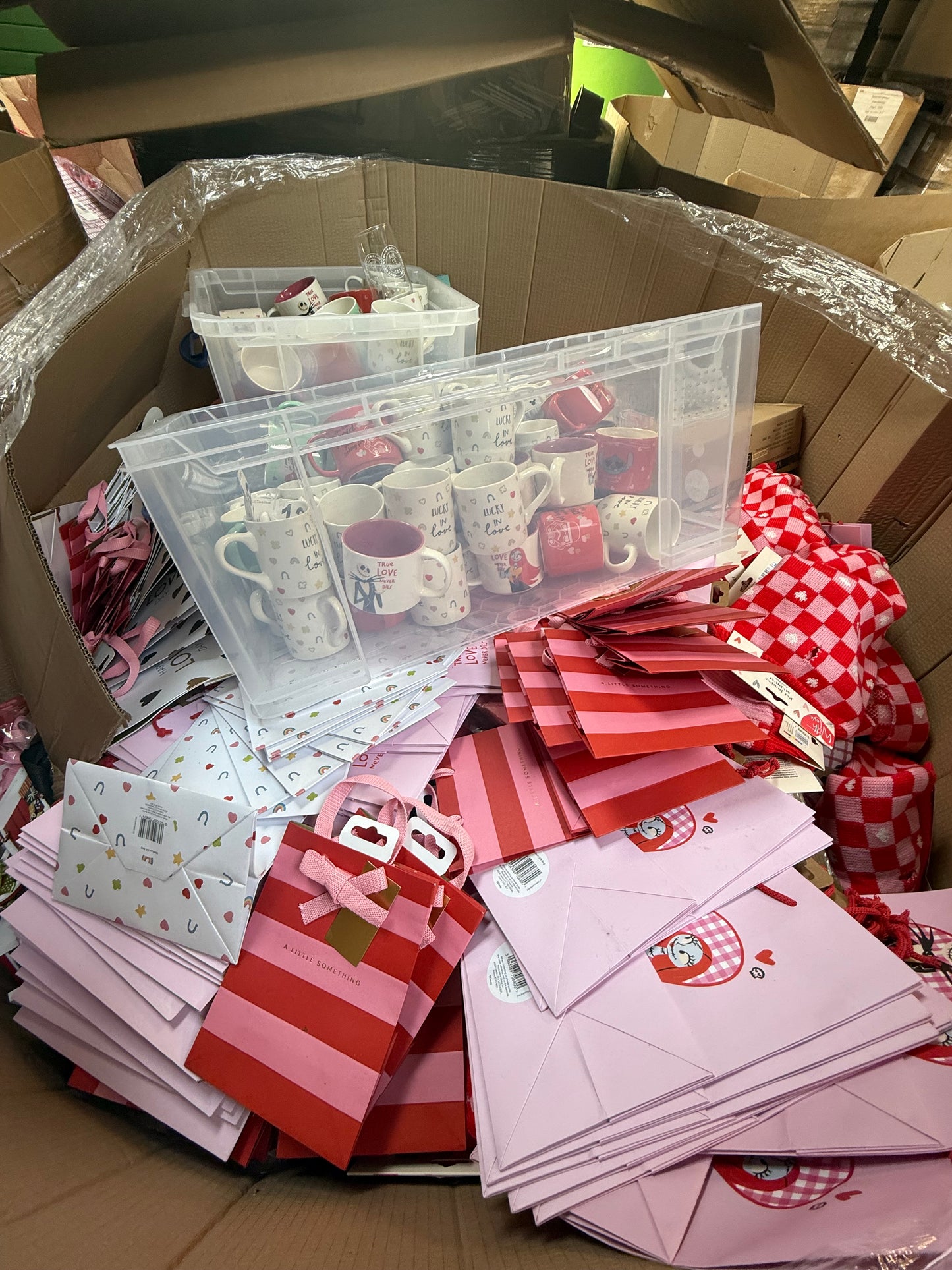 💖 Valentine's Day Pallet Joblot Wholesale Stock Brand New Overstock 💖