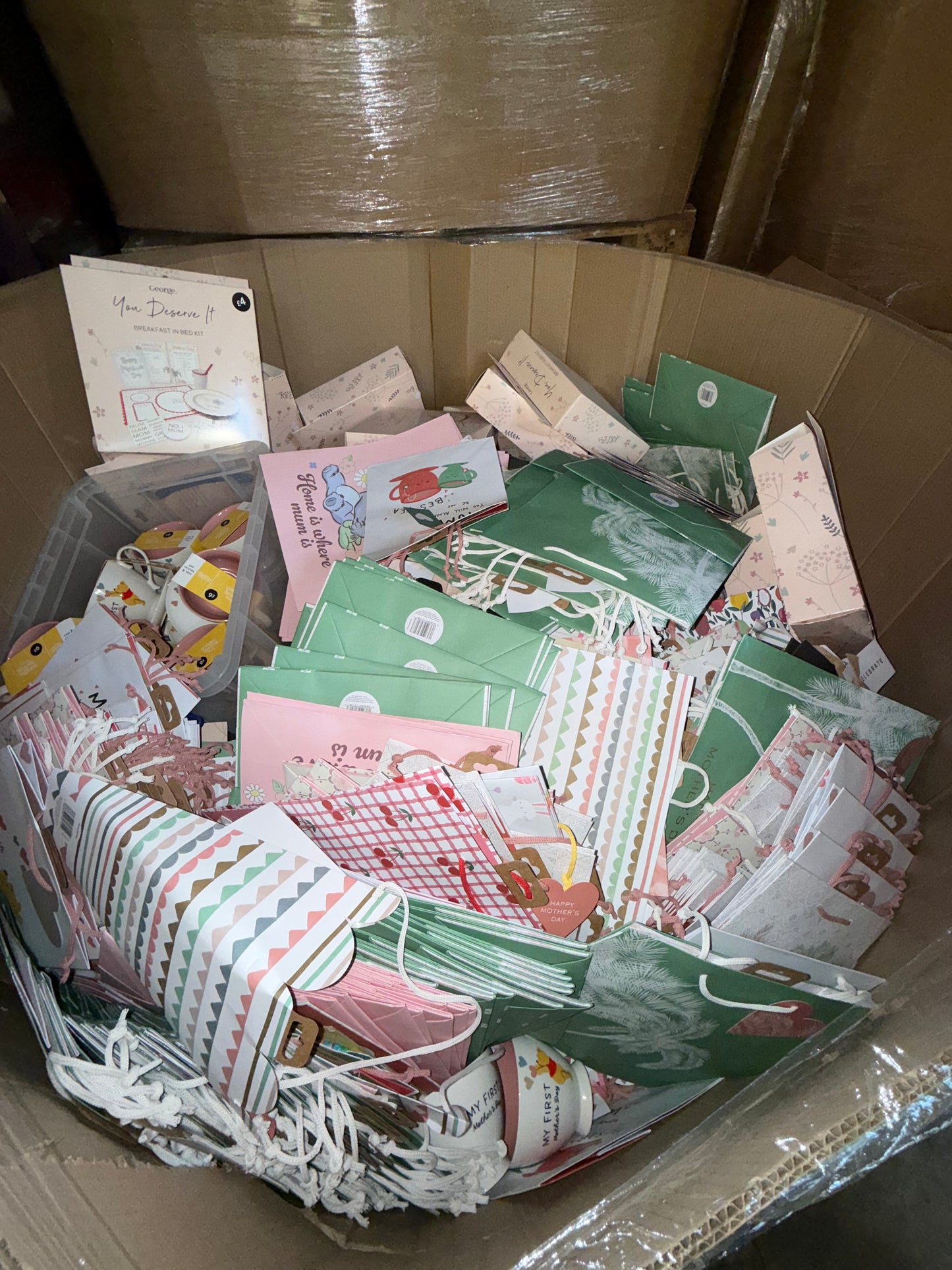 Mother's Day Pallet Joblot Wholesale Stock Brand New Overstock