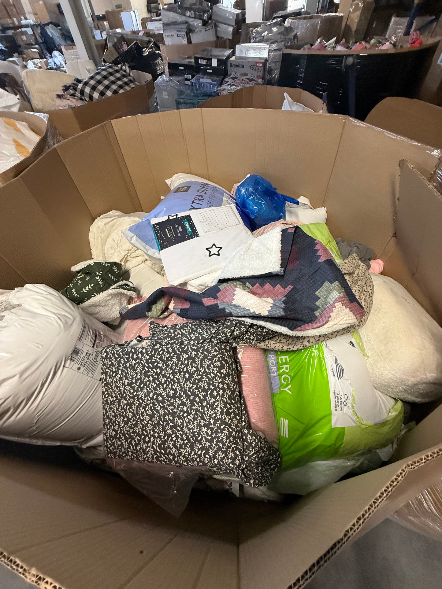 Textile and Bedding Return Pallet