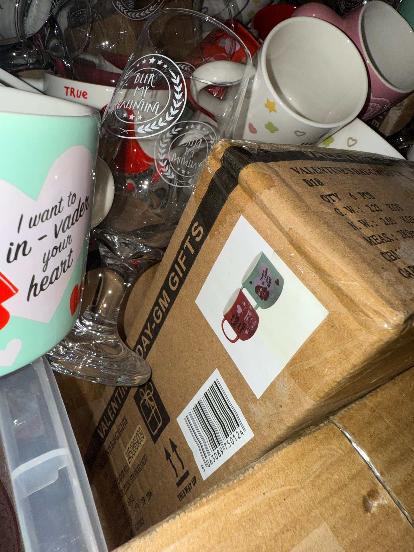 Seasonal mugs wholesale pallet featuring colorful designs and various styles for festive occasions