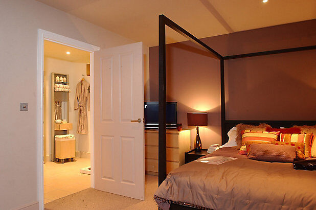Painted 4 Panel White Woodgrain Effect Internal Door (H)1981mm (W)686mm (T)35mm