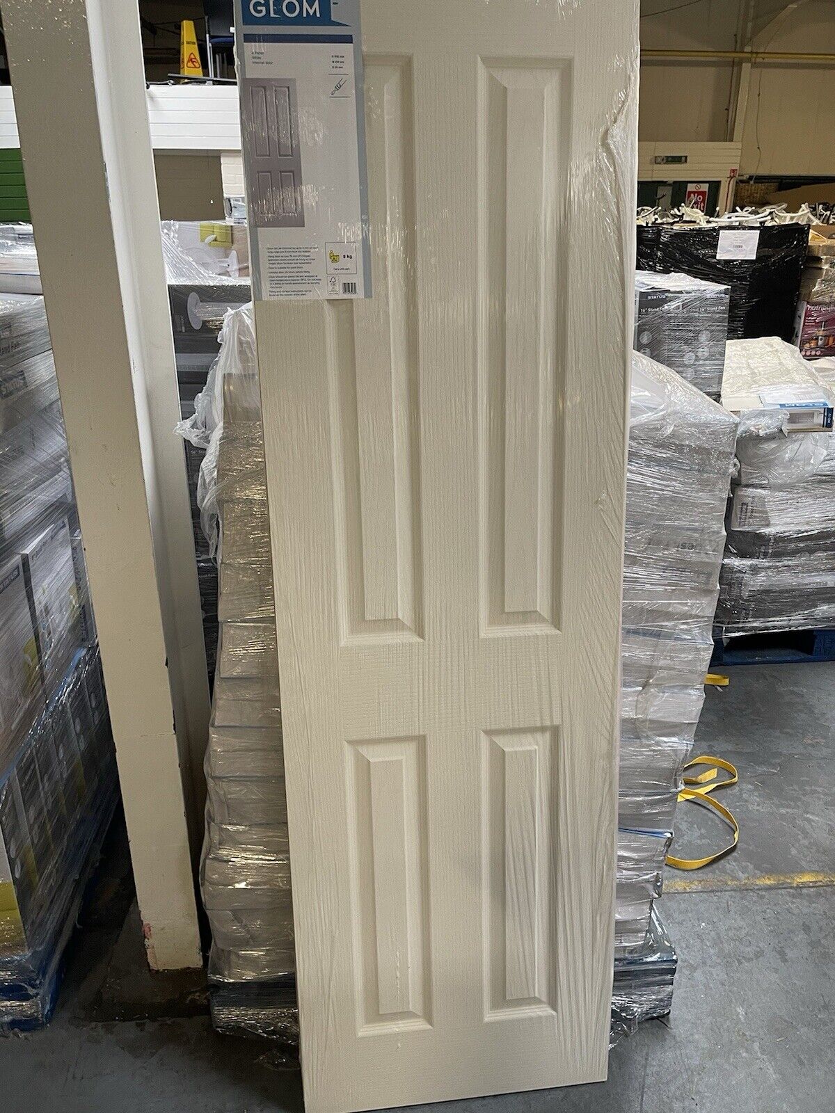 4 Panel White Woodgrain Effect Internal Door, (H)1981mm (W)610mm (T)35mm