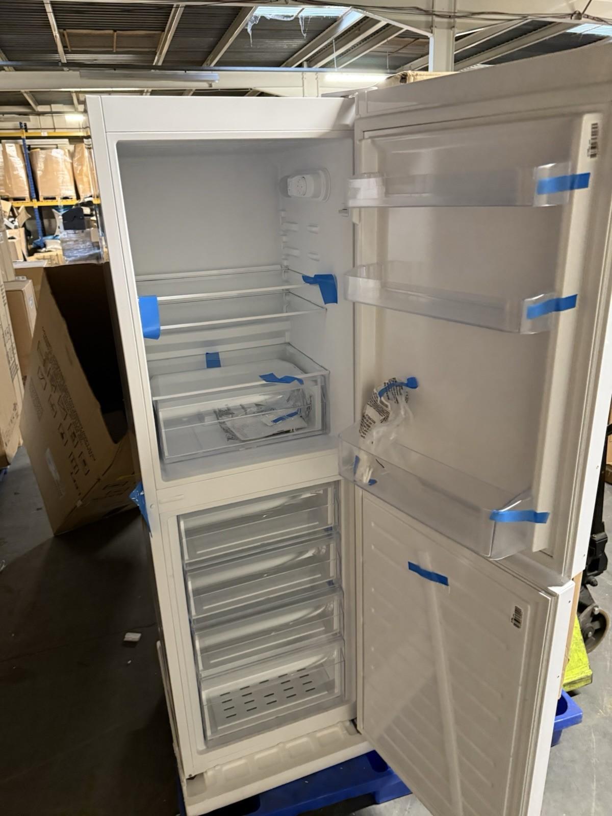 LEC Fridge Freezer Combi Model 837369 - White