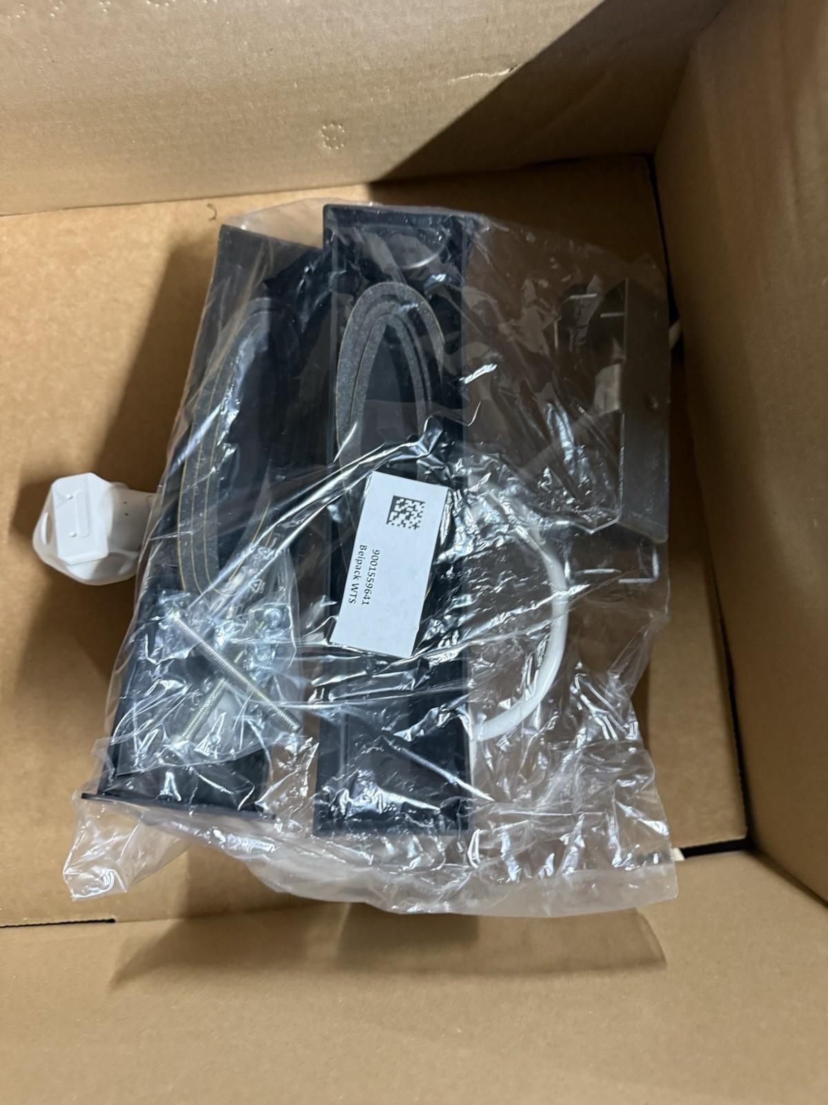 NEFF N90 I88WMM1S7B Glass & steel Downdraft Cooker Hood (W)80cm Black RRP £2199