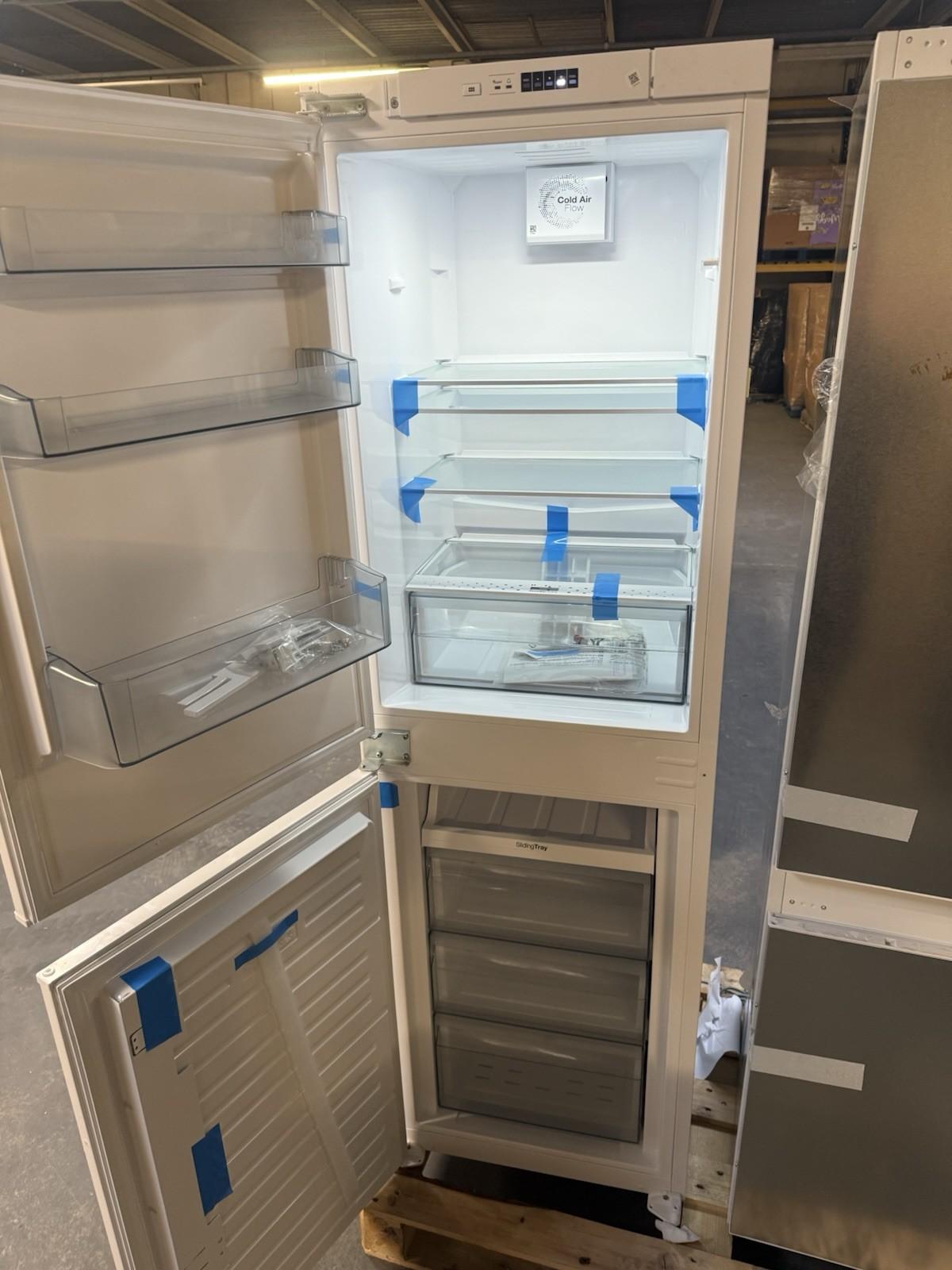 GoodHome GHBI5050UK 50:50 Classic Built-in Frost Free Fridge Freezer Gloss White