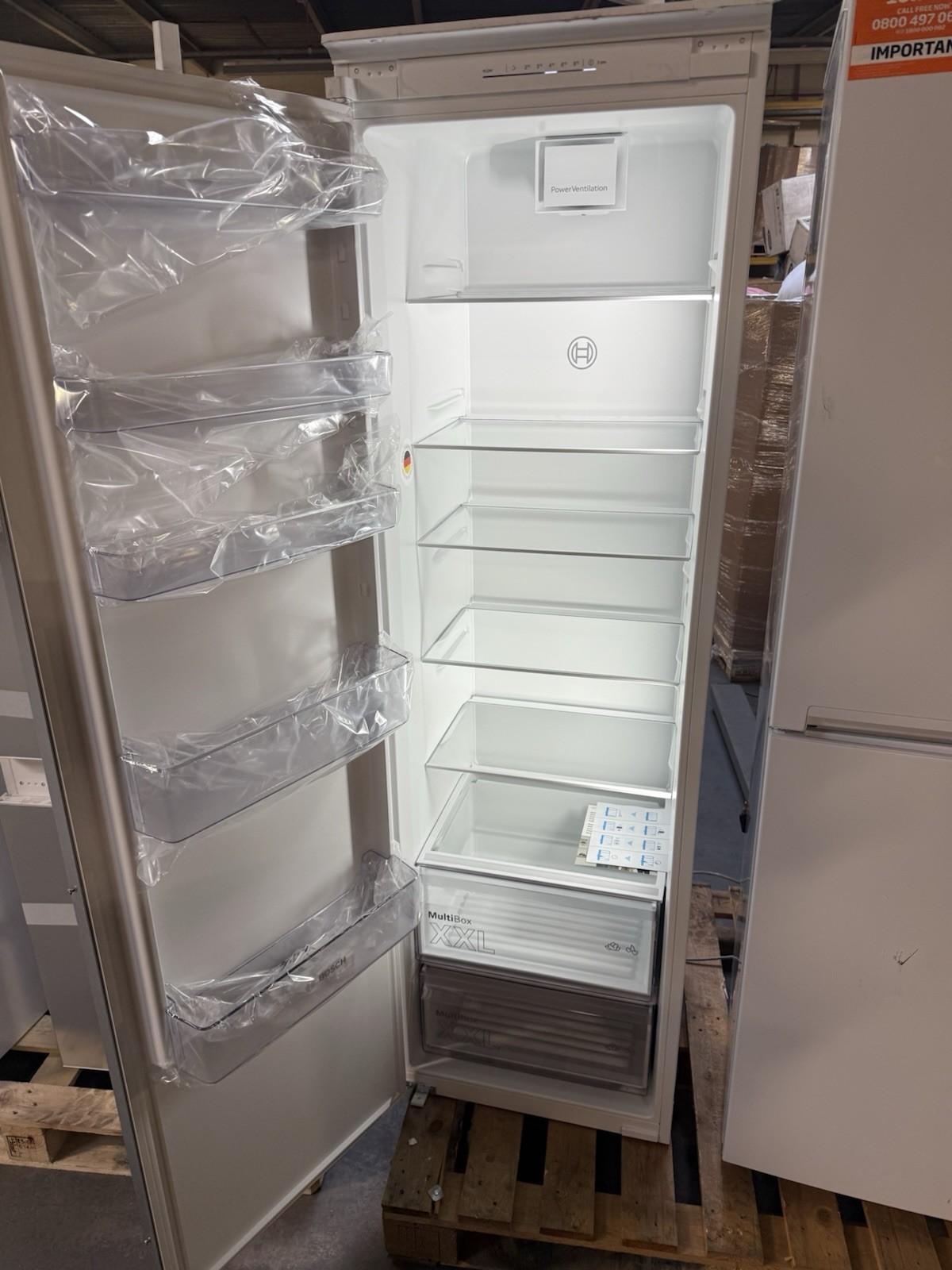 Bosch KIR81NSE0G Built-in Tall Fridge - White RRP £799