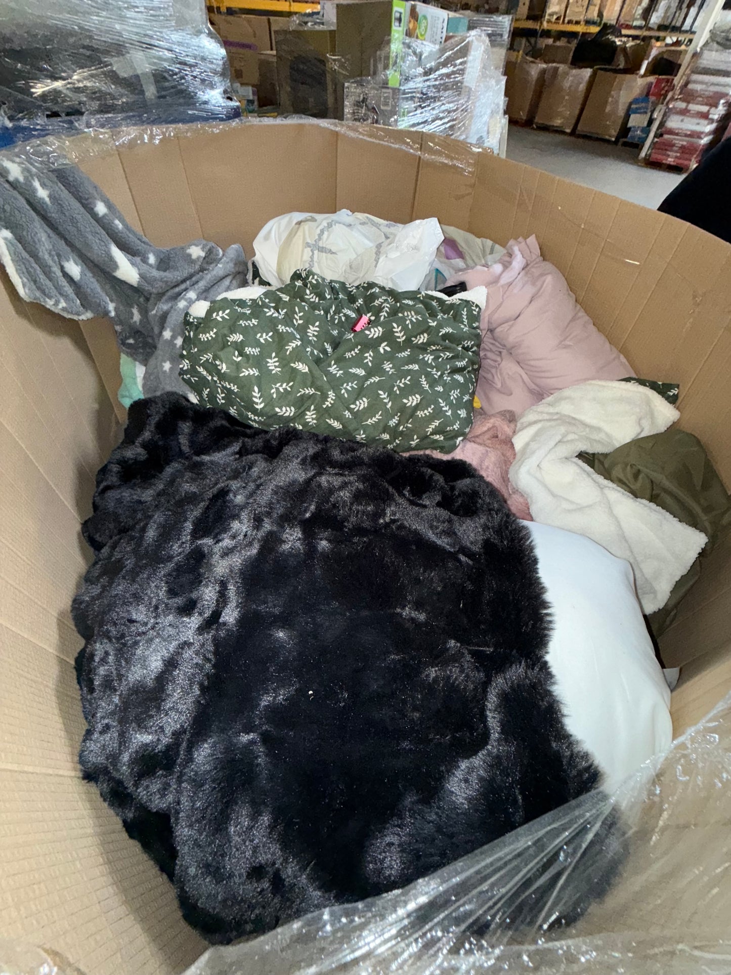 Textile and Bedding Return Pallet