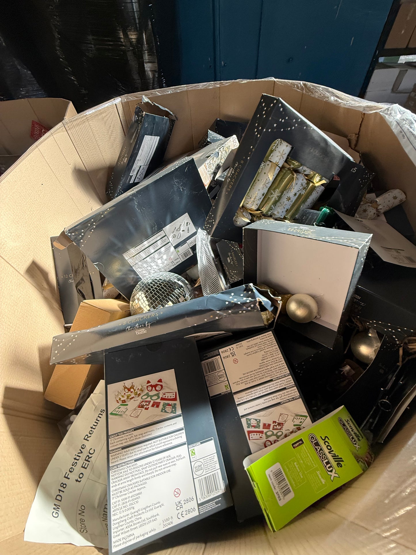 🎄 Christmas Items Pallet Joblot Wholesale Stock - Returns & Overstock 🎁