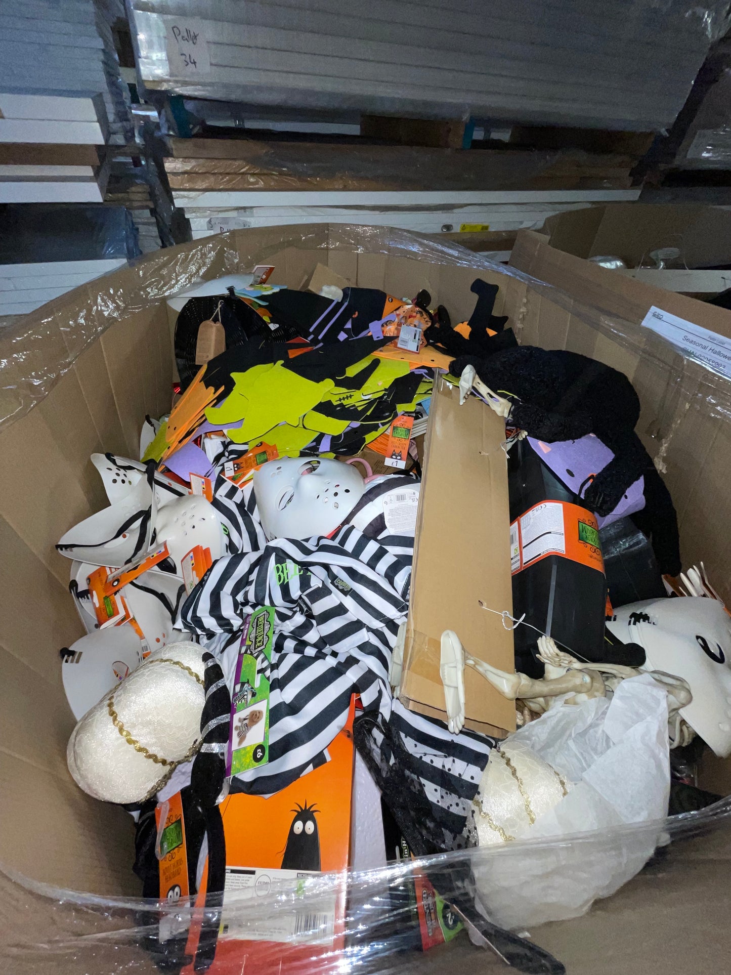 Halloween Items Pallet Joblot Wholesale Stock - Returns & Overstock