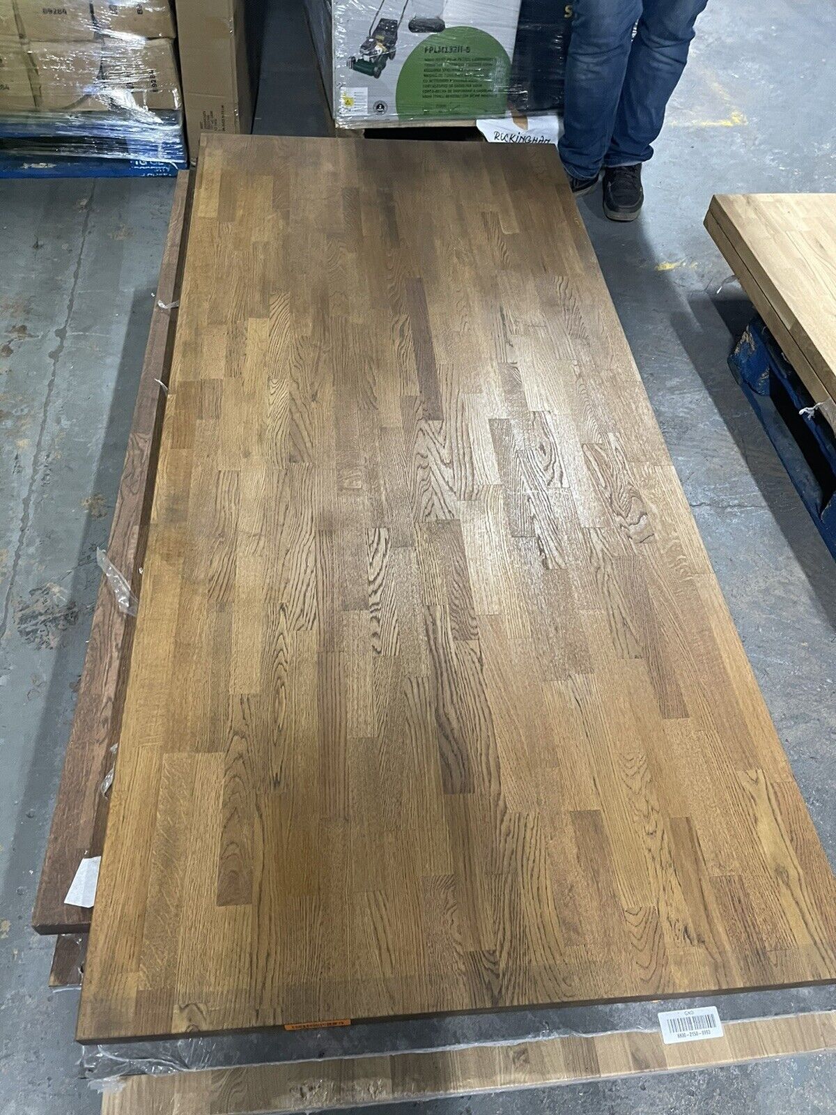 Interbuild 40mm Oak Harmony Oiled Solid Oak Chamfered Kitchen Island Worktop, (L)2000mm