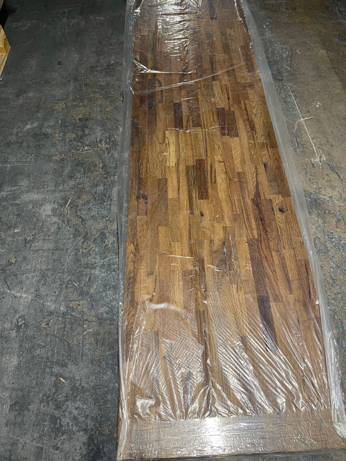 Interbuild 40mm Oak Harmony Oiled Solid Oak Chamfered Kitchen Worktop, (L)3000mm